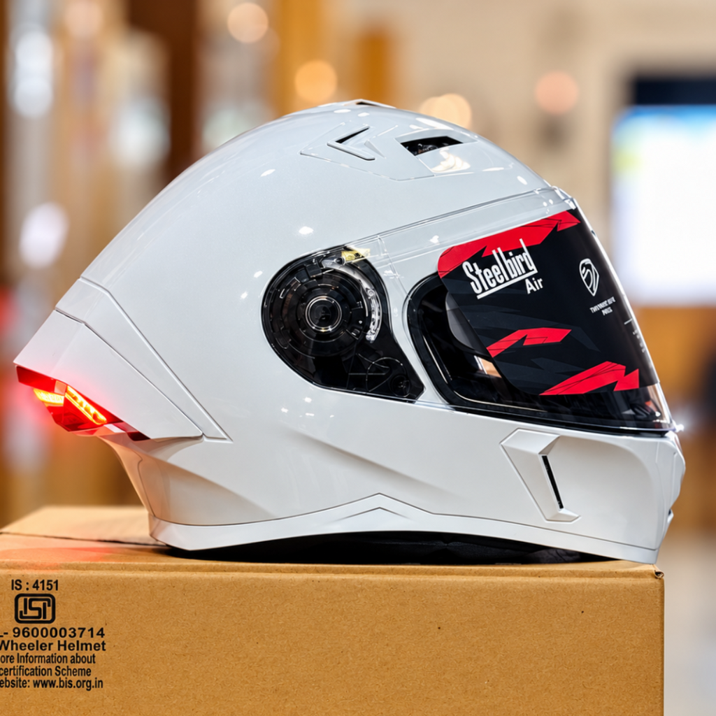 Steelbird Sba 11 Lt Glossy White Full Face Helmet